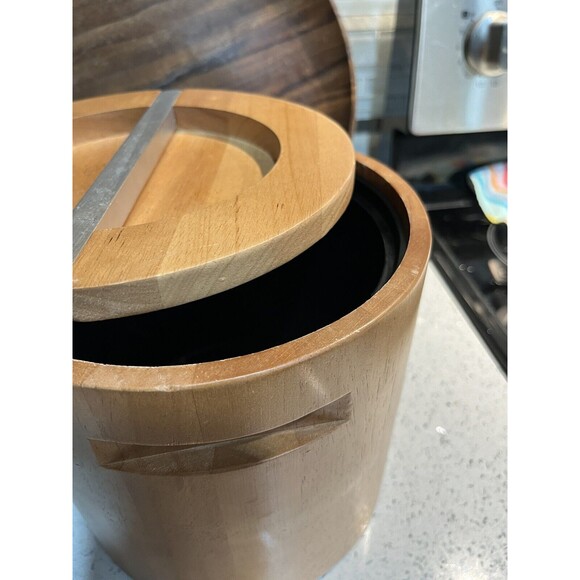 Vintage MCM Wooden Ice Bucket EUC Carved Handles Golden Insert UnSigned 50s - Picture 3 of 8